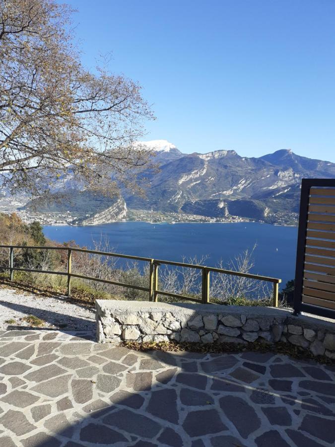 Alla Campanella Riva del Garda Exterior photo